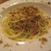 スパゲティ・シチリア風　ボッタルガのペペロンチーノ　シチリア島秘伝のパスタ用チーズと共に 
