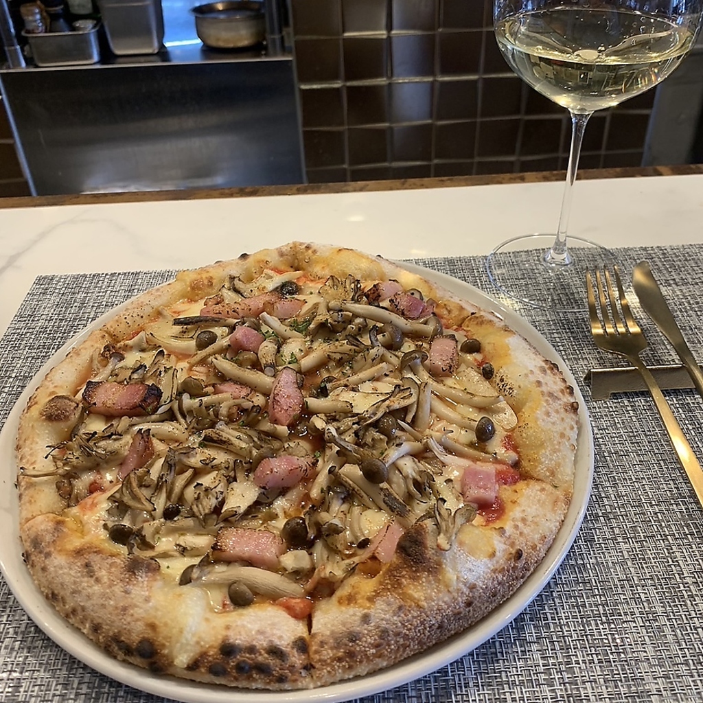 フンギ(キノコ)ピザ