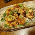 料理メニュー写真&nbsp;若鶏からあげ葱ソースがけ