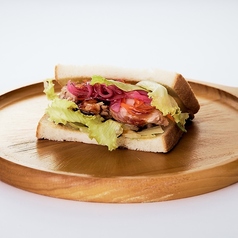 ガツンと照りチキンサンド