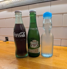 ラムネ/コーラ/ジンジャーエール/ウーロン茶/カルピス