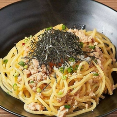 鶏そぼろと青ネギの和風パスタ-温玉のせ-