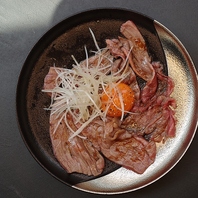 見た目と味で2度、楽しめます！こだわりの創作料理