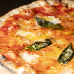 マルゲリータ　アラ　クアトロフロマッジョ