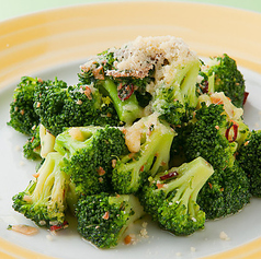 山盛りブロッコリー ガーリックソテー
