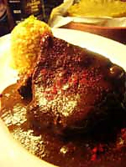 Pollo en Mole Negro　鶏のモレネグロソース