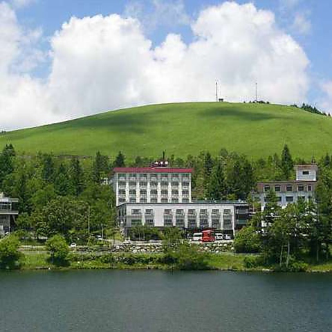 龍神様が宿る白樺湖畔山幸閣 オリジナリティあふれる会席をお楽しみください