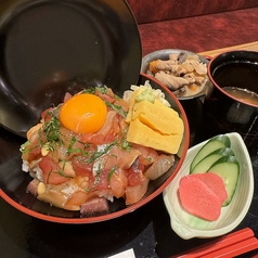 海鮮ユッケ丼