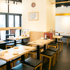 2～4名様テーブル席