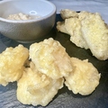 料理メニュー写真&nbsp;ホタテと冬ごぼうおつまみ天ぷら　レモンタルタルで