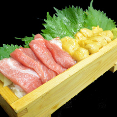 大トロ・ウニ丼