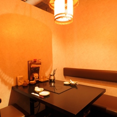 【テーブル席】2名様~中規模の宴会までご利用いただけるテーブル席です。お客様の人数に合せてご案内致します。