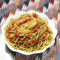 【ネパール風焼きそば】チキンチャウミンを楽しもう！