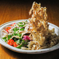 料理メニュー写真 天高くサクサクごぼうサラダ