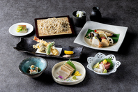 酒肴、天ぷら、海鮮などの蕎麦以外のメニューも豊富。