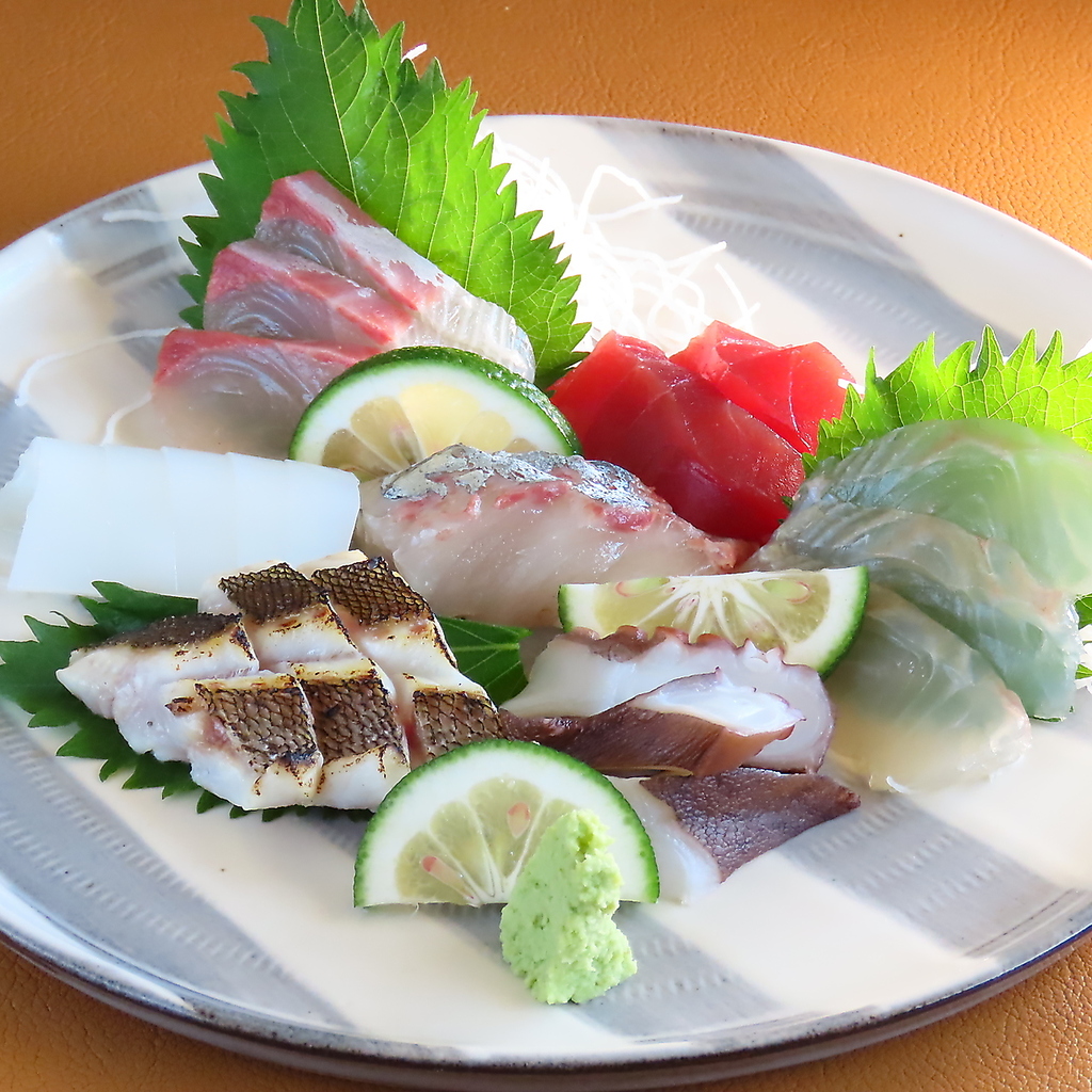 その日仕入れた新鮮な鮮魚をご賞味ください