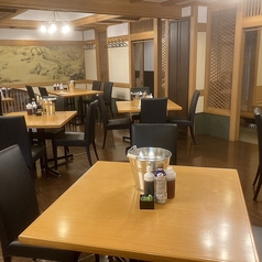 お席は全131席26卓！※画像は系列店になります。