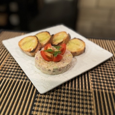 マグロとアボカドのタルタル