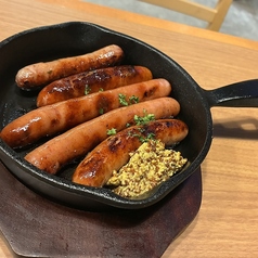ソーセージ盛り合わせ