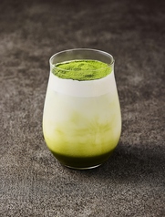 よつ葉の牛乳の伊勢茶の抹茶ラテ