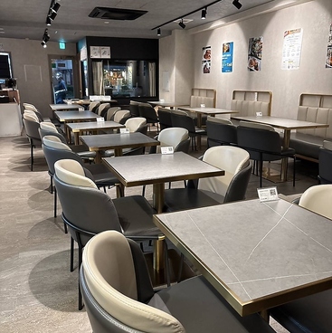 創作鉄板Dining&LiveBar LOAの雰囲気1