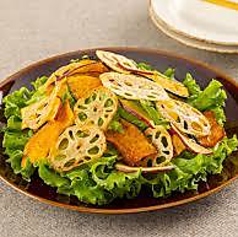 揚げ野菜と豆腐の豆乳ゴマサラダ