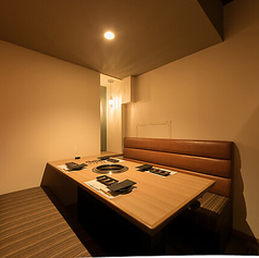 【6名様用半個室】 お子様連れのお客様にも人気の広々としたお席。 お子様椅子あり