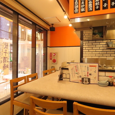 十勝小麦の餃子と点心 皮 大宮駅前店の雰囲気3