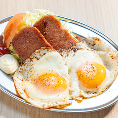 スパム目玉焼き