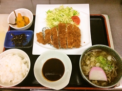 ぷりぷりエビの天ぷら定食、お刺身定食、とんかつ定食、里のめぐみ定食