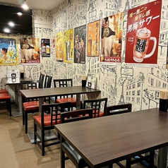 清潔感のある店内とあたたかな照明で、気取らない女子会にも最適。季節の小鉢や野菜を使ったおつまみも揃い、日本酒・サワーなど飲みやすい一杯も選べます。