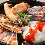 ビールが進む！鉄板餃子や串カツ、自家揚げから揚げも大人気！