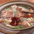 料理メニュー写真 ラム肉と野菜の四川風土鍋