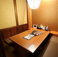 心地よい、落ち着いた雰囲気のお座敷個室です♪小さなお子様を寝かせたり、ご年配の方がくつろいだりと、三世代での集まりに重宝する空間です◎お祝い事やしめやかな会食にも最適♪和の伝統を感じる設えの中で、職人自慢の和食を心ゆくまで味わってください◎
