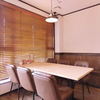 ゆっくりと過ごせる空間。ご来店お待ちしております。