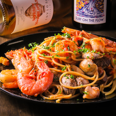 【人気メニュー】海の恵みをたっぷり詰め込んだ、アタゴ酒店自慢のペスカトーレ◎の写真