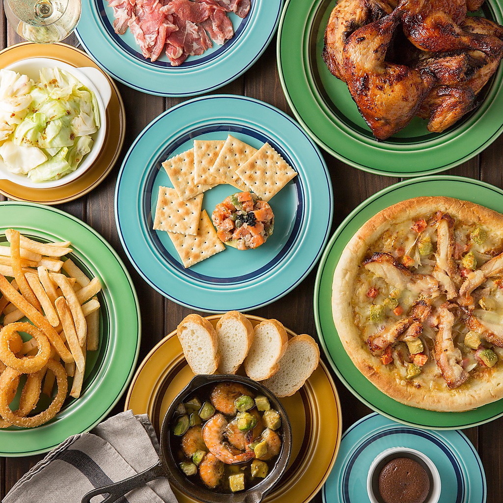 食べ飲み放題コース2時間2500円～、各種宴会コース3000円～ 詳しくはコースページをご覧ください♪