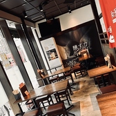 【カウンター席】初めて訪れる方も、お一人様も歓迎！カウンター席をご用意しております。さくっと飲みたい方やお仕事帰りのお食事に、気兼ねなくご利用いただけます♪横並びのカウンター席は、デートやご友人とのお食事にもピッタリです★