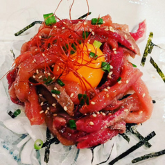 ラムとマグロのユッケ