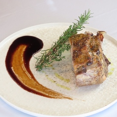 骨付きラムの香草オーブン焼き