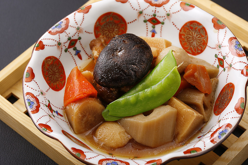 がめ煮は福岡の代表的な郷土料理。「がめくりこむ」という語源。優しいお味にホッコリとしてみては？