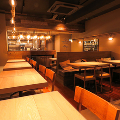 ご利用シーンに合わせてお席をご用意いたします。