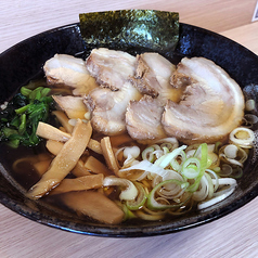 醤油チャーシュー麺