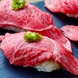肉本来の旨さを味わう『肉寿司』