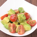 料理メニュー写真&nbsp;アボカドとトマトのトリュフわさび和え