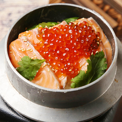 海鮮いくら丼