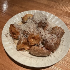 出汁手羽唐 4本/ローストしたじゃが芋のフライ