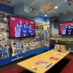 女子会・ママ会などにもおすすめのルーム♪掘りごたつで心地良い空間となっております。ゆったり寛げる雰囲気の中、カラオケとお食事をお楽しみください。