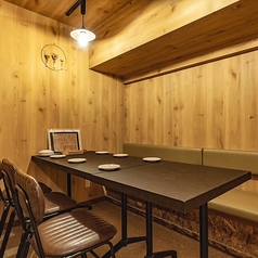 当店は少人数から団体のお客様までご利用いただけます◎ご友人とのお食事や女子会、飲み会など様々なシーンでどうぞ♪