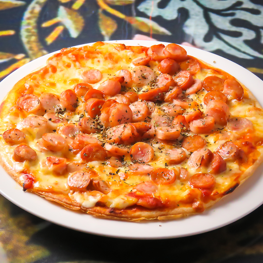 お酒のお供にぜひピザはいかがでしょうか？